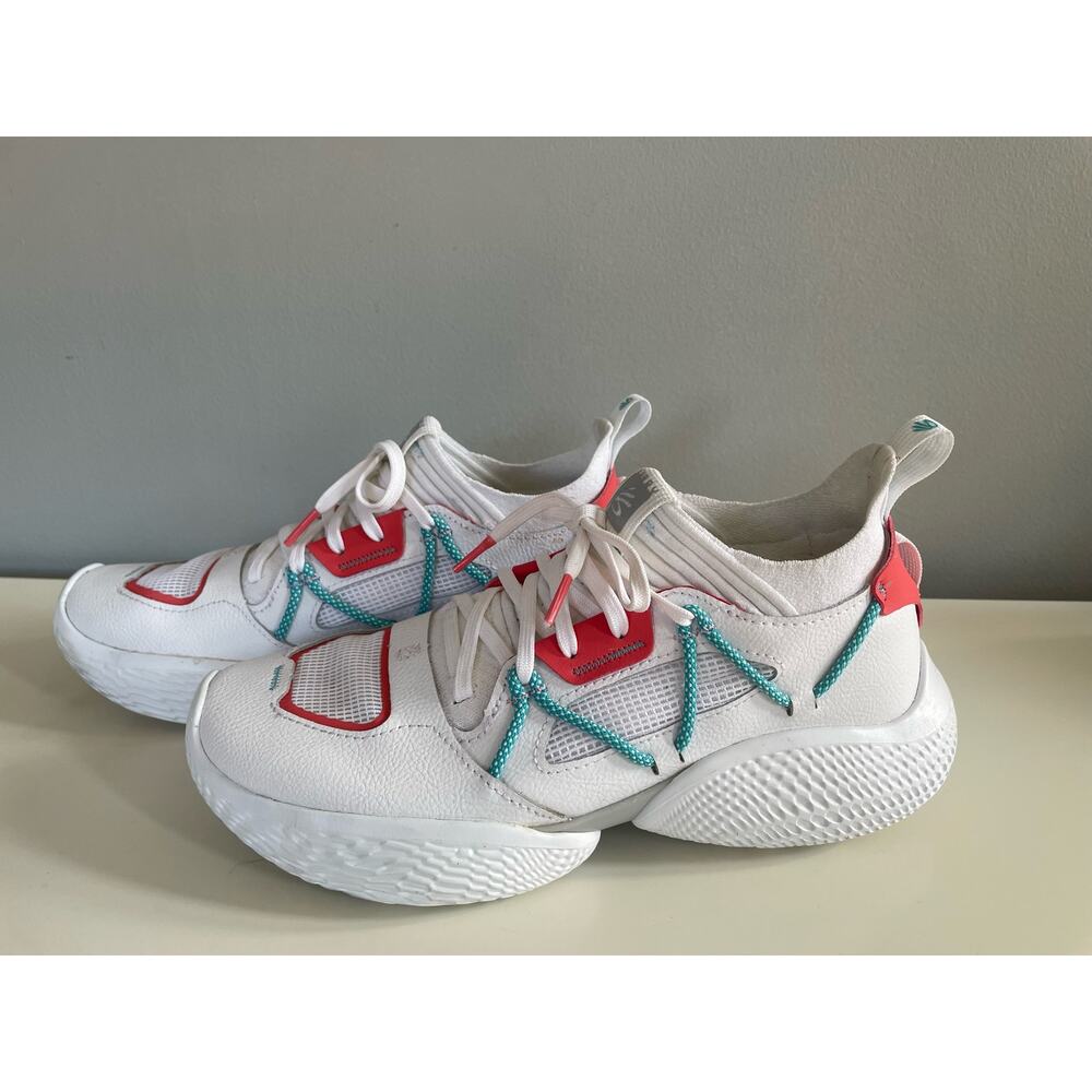 Under Armour Curry Flow Cozy White 8.5 Women 7 Men